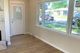 2040 Jay Eye See Ave, Racine, WI 53403 - Photo 8