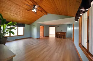 202 Lac La Belle Dr, Lac La Belle, WI 53066 - Photo 4