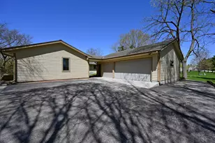 202 Lac La Belle Dr, Lac La Belle, WI 53066 - Photo 22