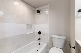 2451 N 58th St, Milwaukee, WI 53210 - Photo 20