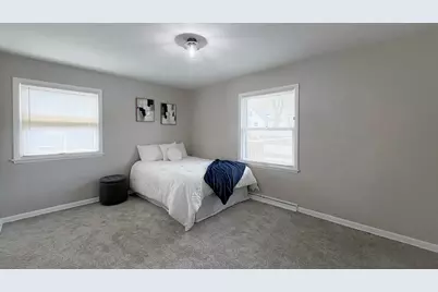 5879 N 29 St, Milwaukee, WI 53209 - Photo 10