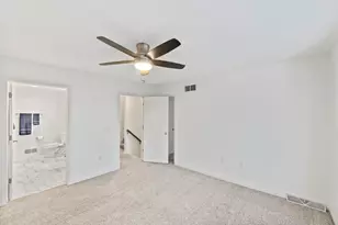 208 E Reservoir Ave, Milwaukee, WI 53212 - Photo 18