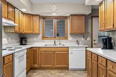 405 S Grant St, Houston, MN 55943 - Photo 8