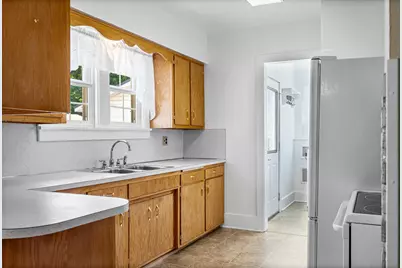 109 N Madison St, Arcadia, WI 54612 - Photo 12
