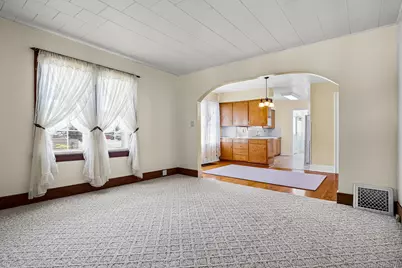 109 N Madison St, Arcadia, WI 54612 - Photo 6