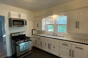 121 W Keefe Ave, Milwaukee, WI 53212 - Photo 10