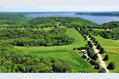 14026  Eagle Ridge Rd, Ferryville, WI 54628 - Photo 2