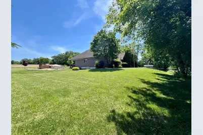 1909 S Britton Rd, Racine, WI 53139 - Photo 70