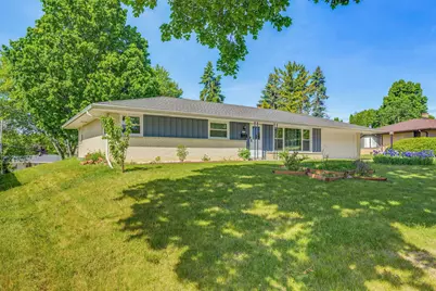 6025 S 22nd St, Milwaukee, WI 53221 - Photo 24