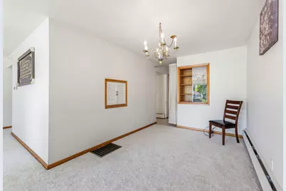 6025 S 22nd St, Milwaukee, WI 53221 - Photo 4