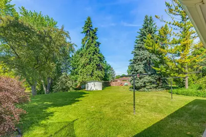 6025 S 22nd St, Milwaukee, WI 53221 - Photo 22