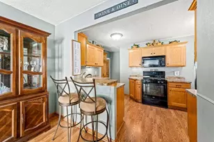 187 N 91st St, Milwaukee, WI 53226 - Photo 8