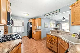 187 N 91st St, Milwaukee, WI 53226 - Photo 6