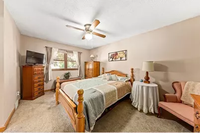 187 N 91st St, Milwaukee, WI 53226 - Photo 10