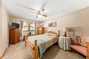 187 N 91st St, Milwaukee, WI 53226 - Photo 10