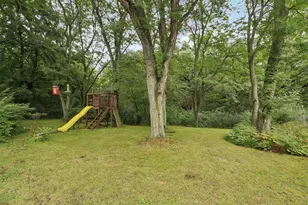 1009 Spring Valley Rd, Burlington, WI 53105 - Photo 32