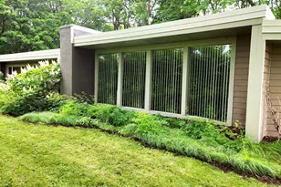 1009 Spring Valley Rd, Burlington, WI 53105 - Photo 38