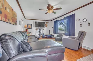 860 Forest Ave, Fond du Lac, WI 54935 - Photo 4