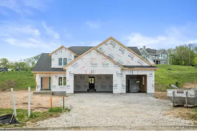W253N5553  Crescent Hill Dr, Sussex, WI 53089 - Photo 1
