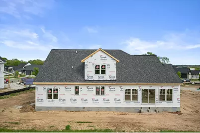 W253N5553  Crescent Hill Dr, Sussex, WI 53089 - Photo 2