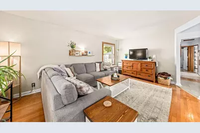 5848 N 114th St, Milwaukee, WI 53225 - Photo 8