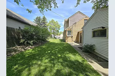 4445 S Burrell St, Milwaukee, WI 53207 - Photo 40