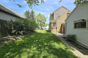 4445 S Burrell St, Milwaukee, WI 53207 - Photo 40