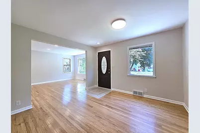4445 S Burrell St, Milwaukee, WI 53207 - Photo 10