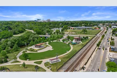 1505  St Charles St, Wauwatosa, WI 53213 - Photo 52