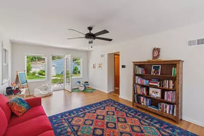820 E Silver Spring Dr, Whitefish Bay, WI 53217 - Photo 6