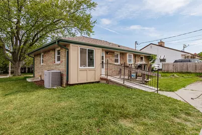 1333  Drexel Blvd, South Milwaukee, WI 53172 - Photo 22