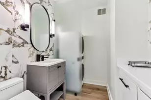 1028 E Juneau Ave, Milwaukee, WI 53202 - Photo 48