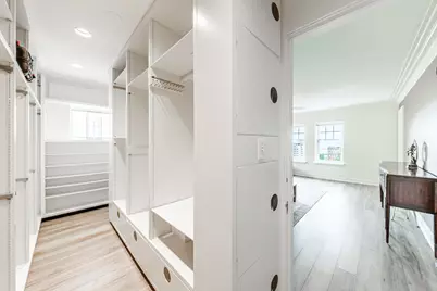 1028 E Juneau Ave #825-26, Milwaukee, WI 53202 - Photo 38