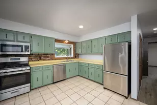 7821 W Hustis St, Milwaukee, WI 53223 - Photo 2