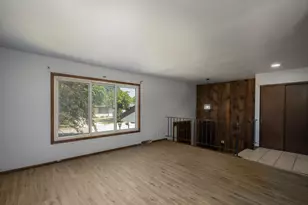 7821 W Hustis St, Milwaukee, WI 53223 - Photo 8
