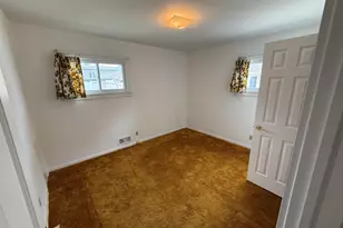 911 E Norwich St, Milwaukee, WI 53207 - Photo 6