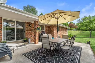 3560 Goetz Dr, Brookfield, WI 53005 - Photo 4