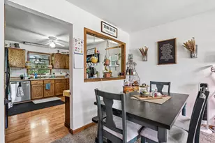 W233N6045 Teakwood Ct, Sussex, WI 53089 - Photo 8