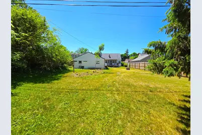 1043  Birchwood Dr, West Bend, WI 53095 - Photo 28