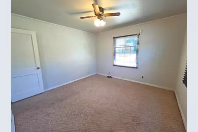 1043  Birchwood Dr, West Bend, WI 53095 - Photo 16
