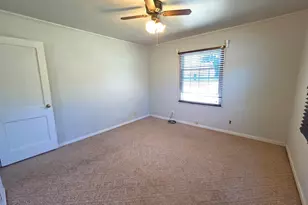 1043 Birchwood Dr, West Bend, WI 53095 - Photo 16