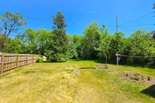 1043 Birchwood Dr, West Bend, WI 53095 - Photo 24
