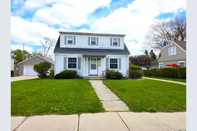 1043  Birchwood Dr, West Bend, WI 53095 - Photo 26