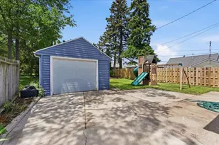 1614 S 22nd St, Sheboygan, WI 53081 - Photo 34