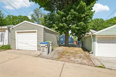 231 S 62nd St, Milwaukee, WI 53214 - Photo 8