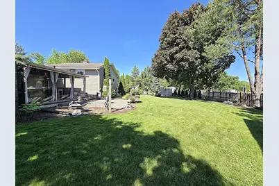 N111W16302  Catskill Ln, Germantown, WI 53022 - Photo 48
