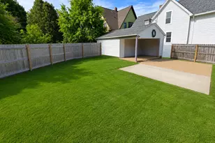 1333 Clara Ave, Sheboygan, WI 53081 - Photo 4