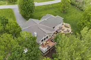 N5295 Innsbruck Rd, Onalaska, WI 54669 - Photo 1