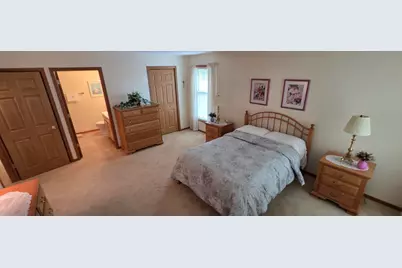 6235 S Creekside Dr #19, Cudahy, WI 53110 - Photo 16