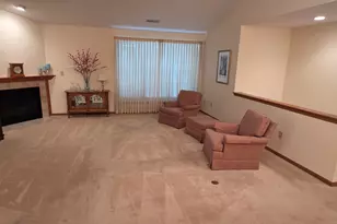 6235 S Creekside Dr, Cudahy, WI 53110 - Photo 6